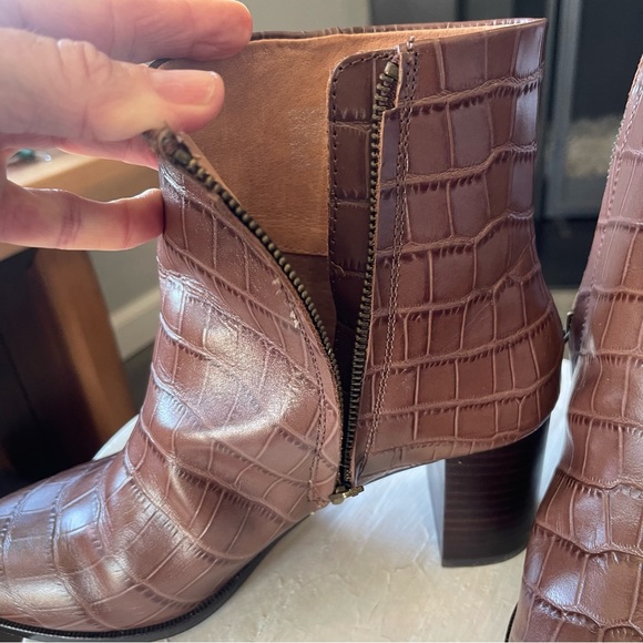 Madewell The Mira Side-Seam Ankle Boot - Picture 5 of 13